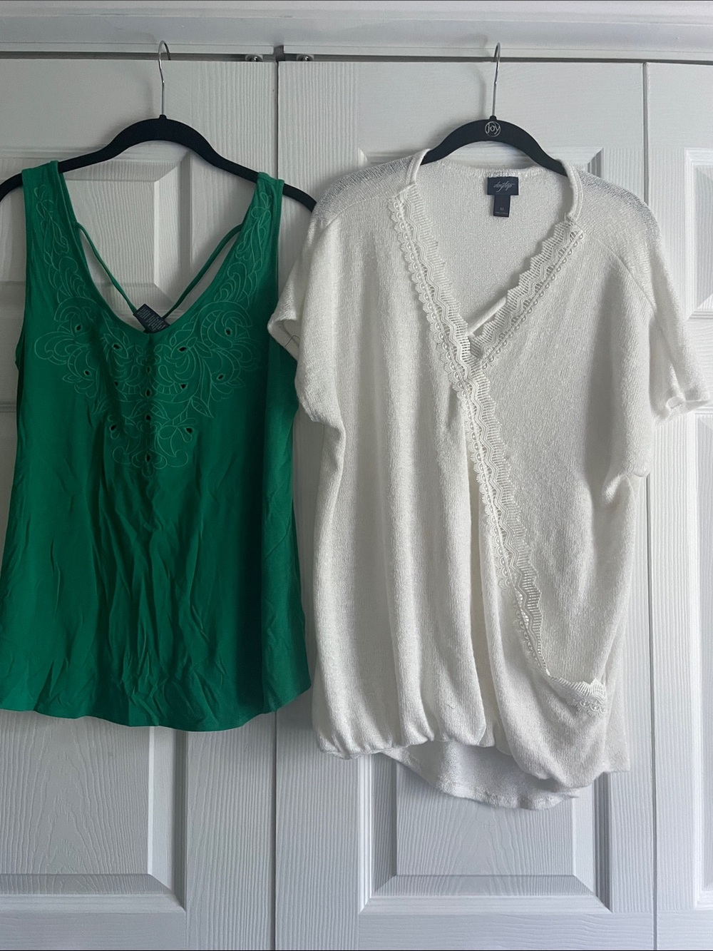 Daytrip White Lace-Trim Short Sleeve Knit Top & Green Embroidered Camisole Duo